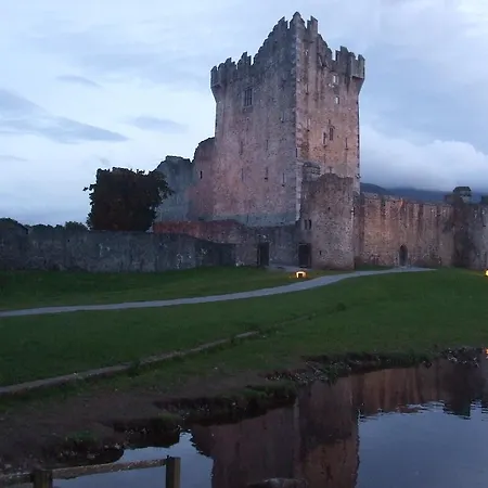 Friary View לינה וארוחת בוקר קיל איירן